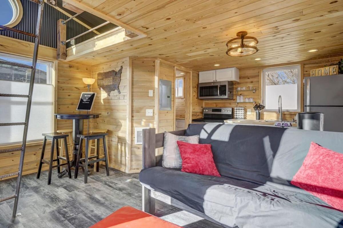 Red Rock Treehouse Unique In Old Colorado City Колорадо Спрингс Екстериор снимка