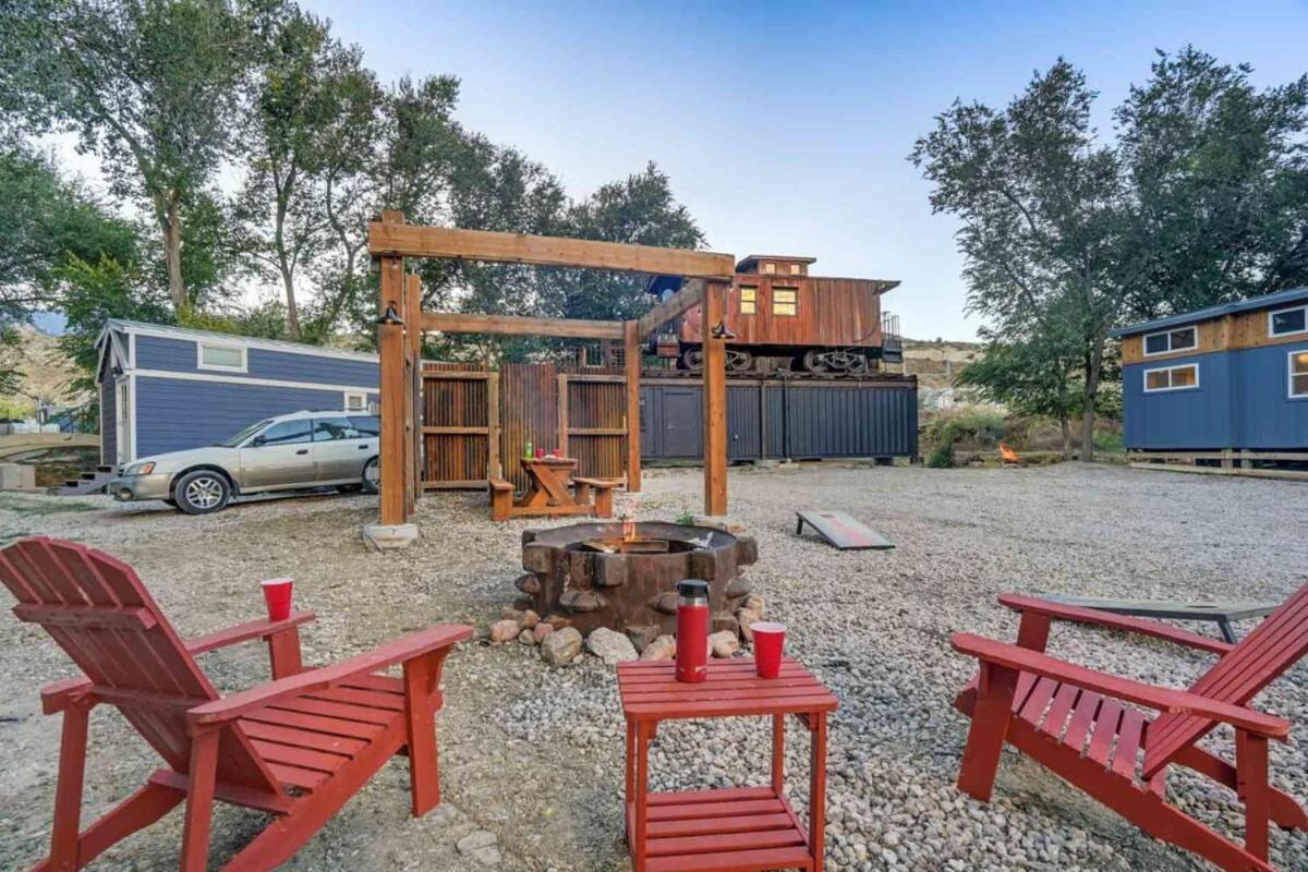 Red Rock Treehouse Unique In Old Colorado City Колорадо Спрингс Екстериор снимка